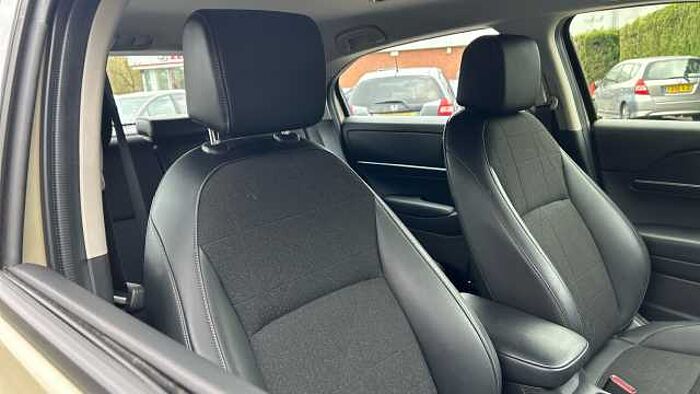 Honda HR-V 1.5 eHEV Advance 5dr CVT Hybrid Hatchback 
