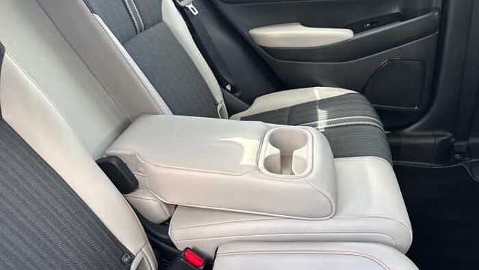 Honda HR-V 1.5 eHEV Advance Style 5dr CVT Hybrid Hatchback 